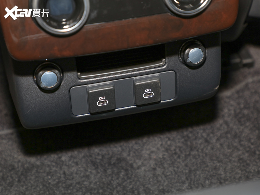 2022 3.0 L6 360PS 