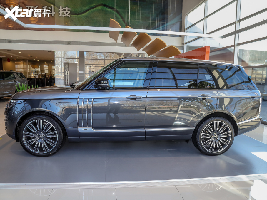 2022 5.0 SC V8 565PS SVAp儓L 