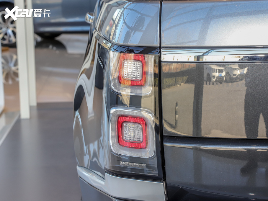 2022 5.0 SC V8 565PS SVAp儓L 