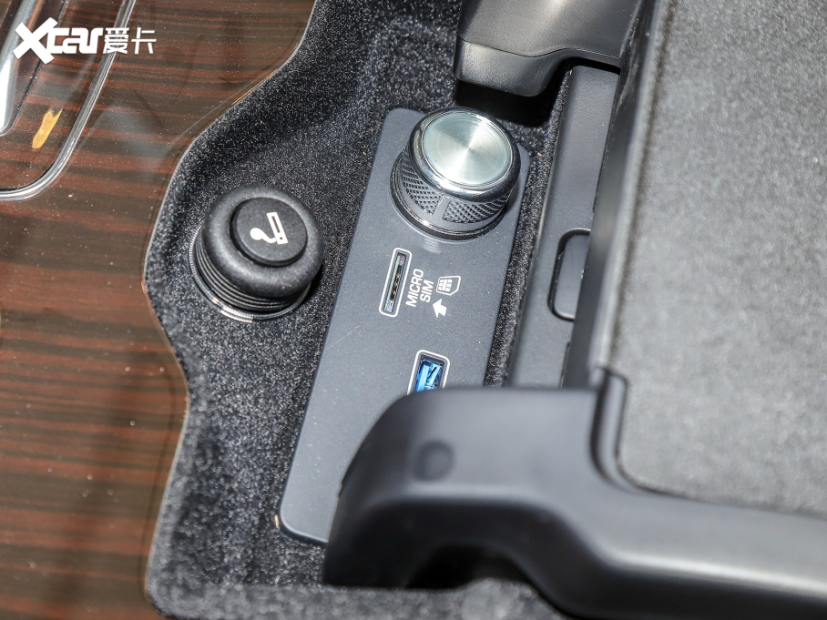 2022 5.0 SC V8 565PS SVAp儓L 