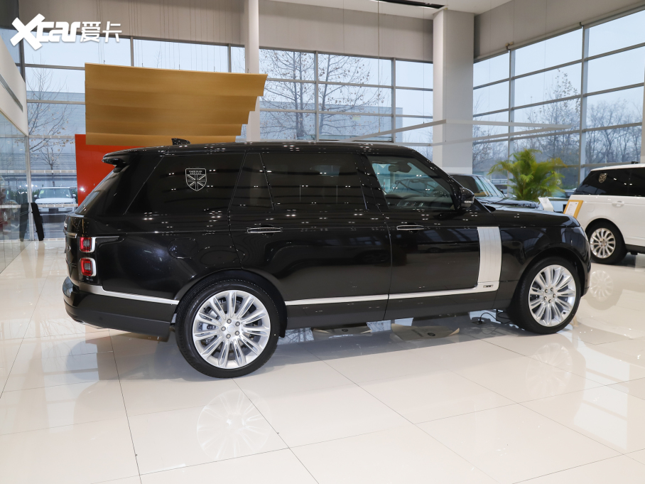 2022 3.0 L6 400PS 焓L