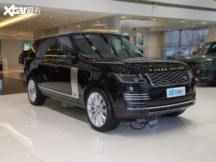 2022 3.0 L6 400PS 焓L