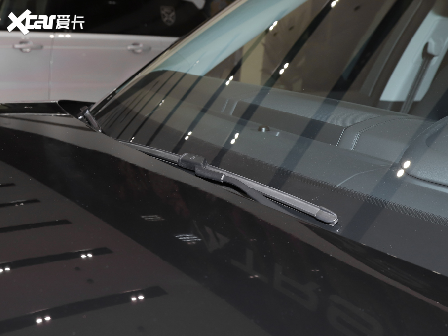 2022 3.0 L6 400PS 焓L