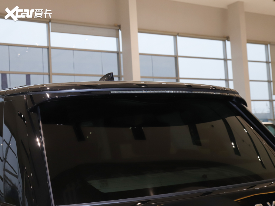 2022 3.0 L6 400PS 焓L