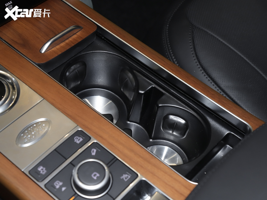 2022 3.0 L6 400PS 焓(chung)L