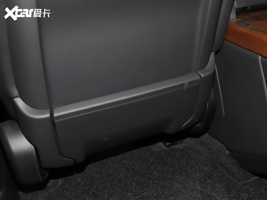 2022 3.0 L6 400PS 焓L