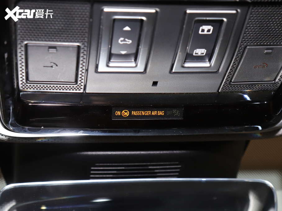 2022 3.0 L6 400PS 焓L