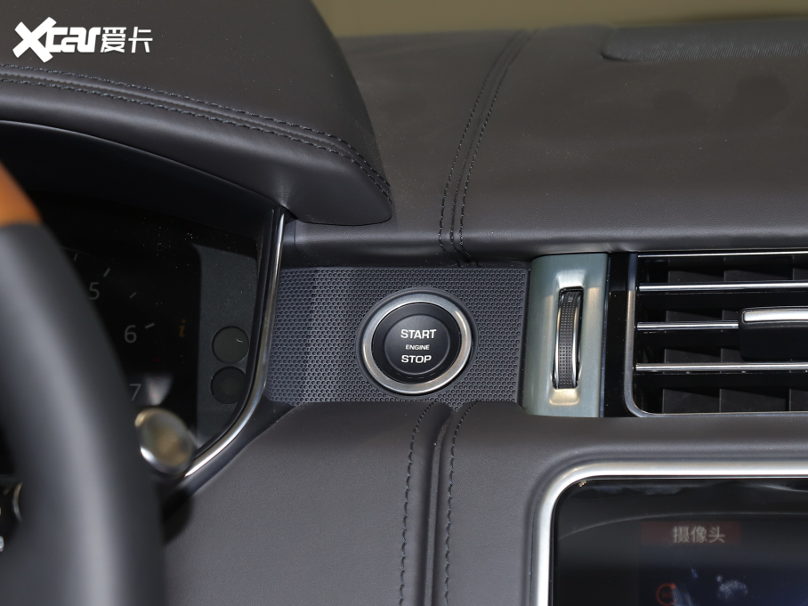 2022 3.0 L6 400PS 焓L