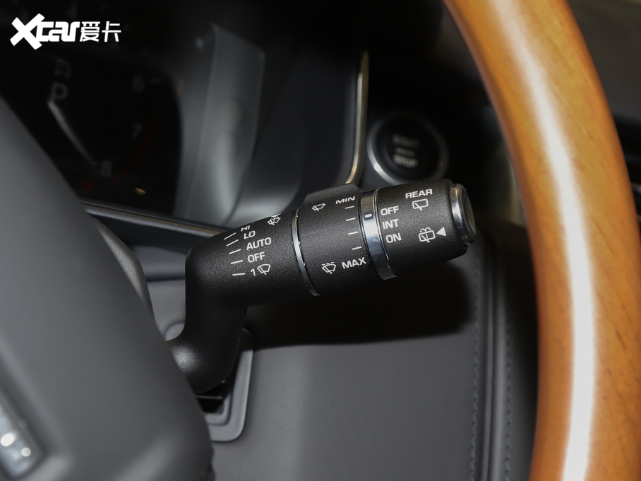 2022 3.0 L6 400PS 焓L