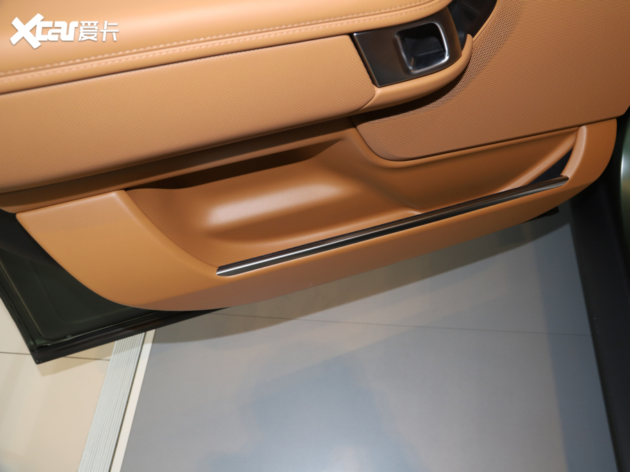 2022 5.0 SC V8 565PS SVApذ