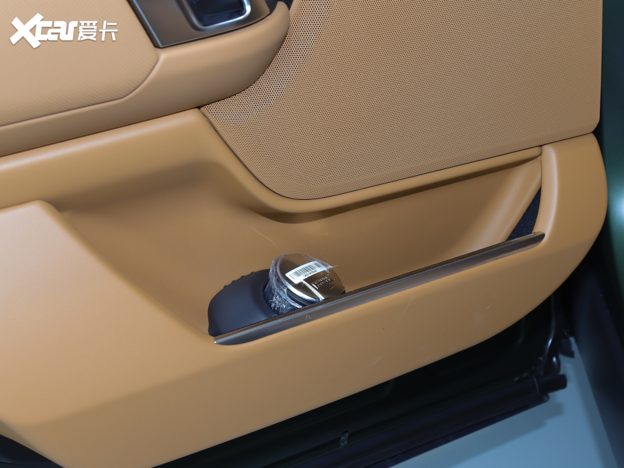 2022��� 5.0 SC V8 565PS SVA�p���ذ�