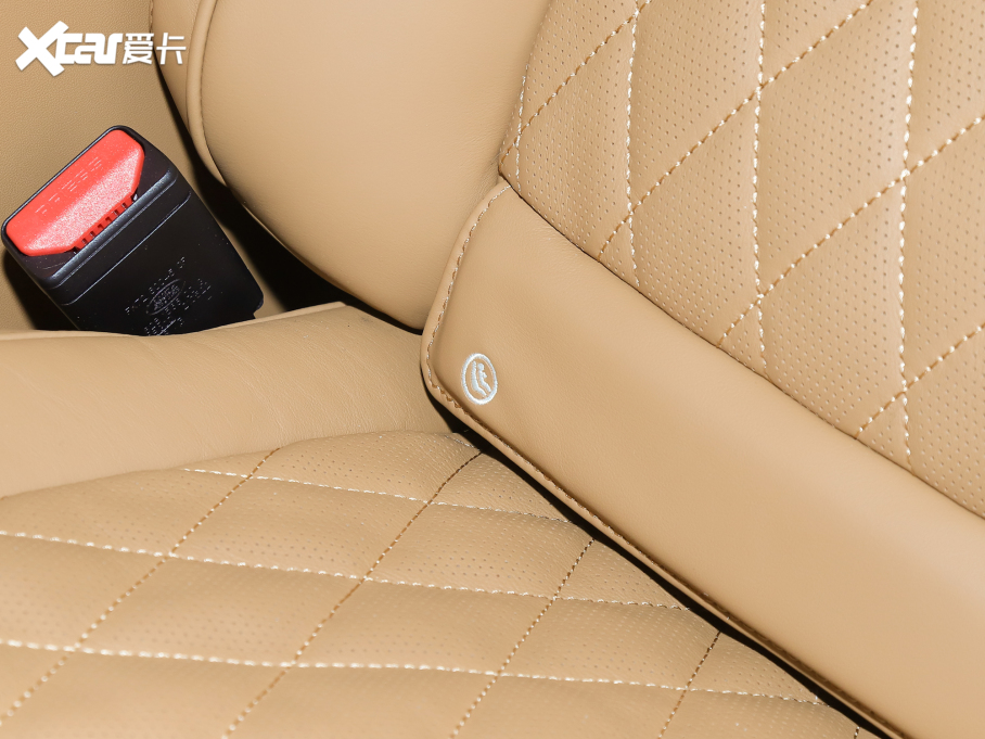 2022��� 5.0 SC V8 565PS SVA�p���ذ�