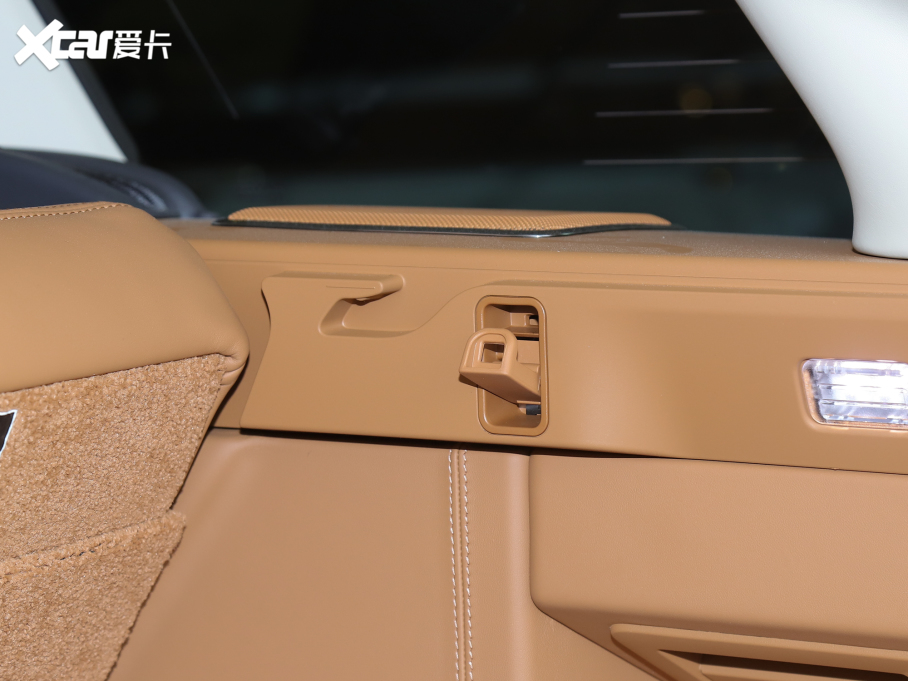 2022 5.0 SC V8 565PS SVApذ