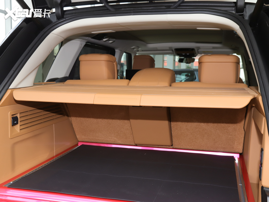 2022 5.0 SC V8 565PS SVApذ