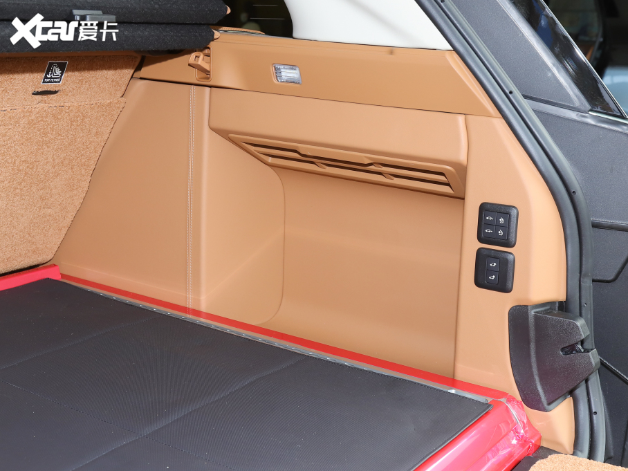 2022 5.0 SC V8 565PS SVApذ