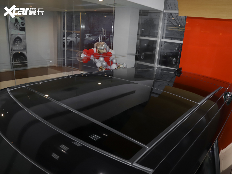 2022 5.0 SC V8 565PS SVAҫӵذ