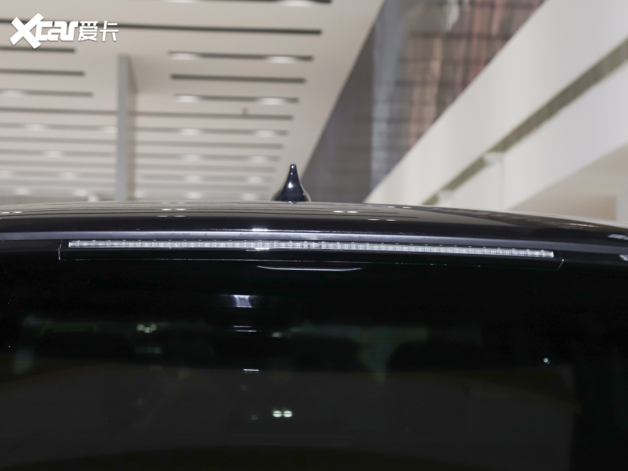 2022 5.0 SC V8 565PS SVAҫӵذ