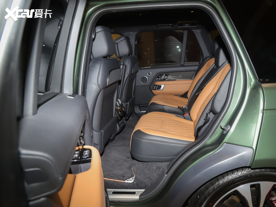 2022��� 5.0 SC V8 565PS SVAҫ�ӵ�ذ�