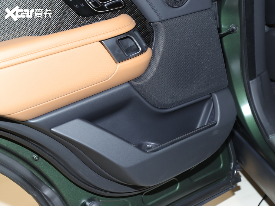 2022��� 5.0 SC V8 565PS SVAҫ�ӵ�ذ�