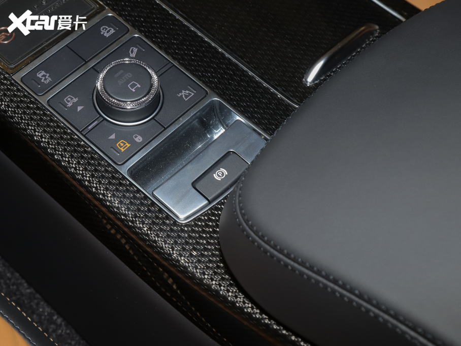 2022 5.0 SC V8 565PS SVAҫ(dng)ذ