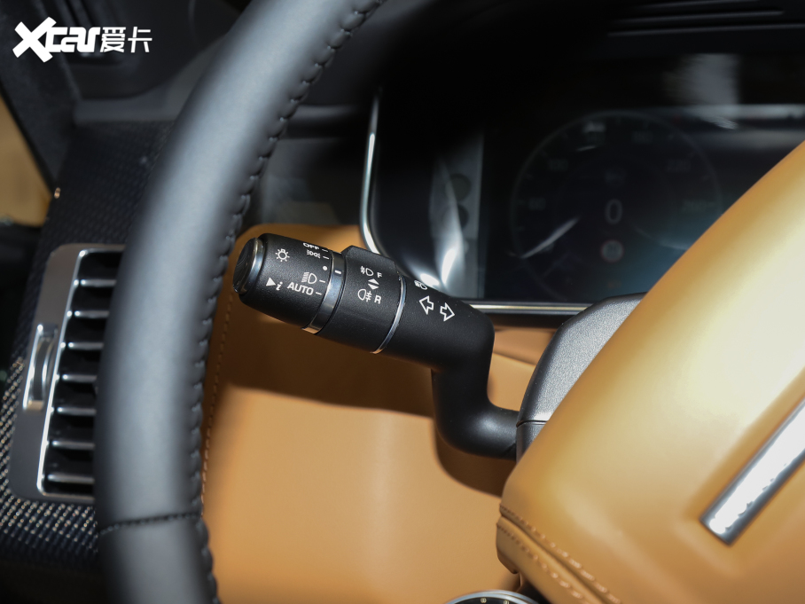 2022 5.0 SC V8 565PS SVAҫӵذ