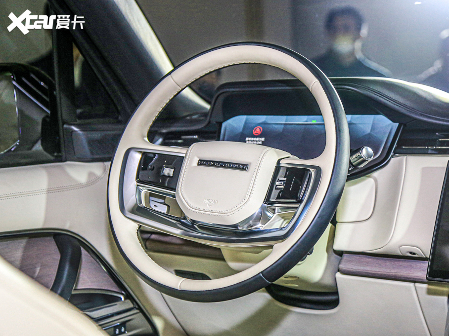 2023 4.4 V8 530PS װl(f)