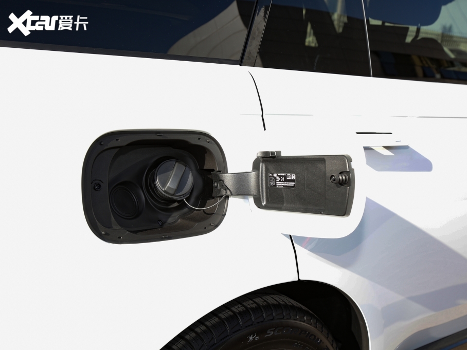 2023��� 3.0 L6 400PS ʢ�����L��