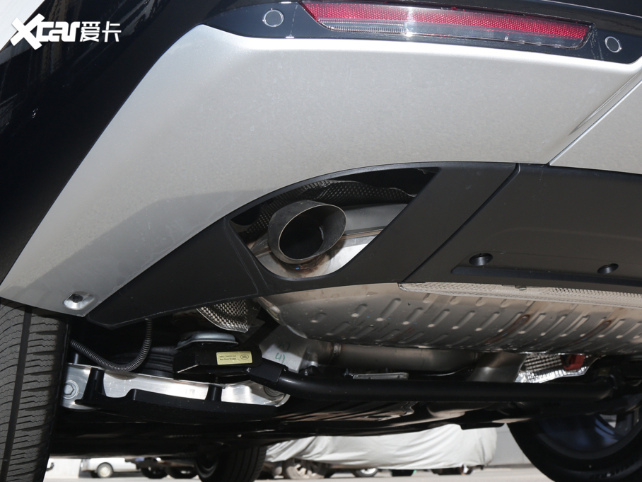 2023��� 3.0 L6 400PS ʢ�����L��