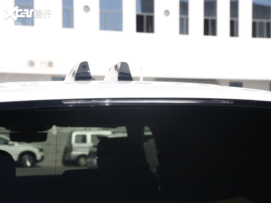 2023��� 3.0 L6 400PS ʢ�����L��