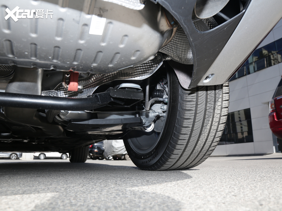 2023��� 3.0 L6 400PS ʢ�����L��