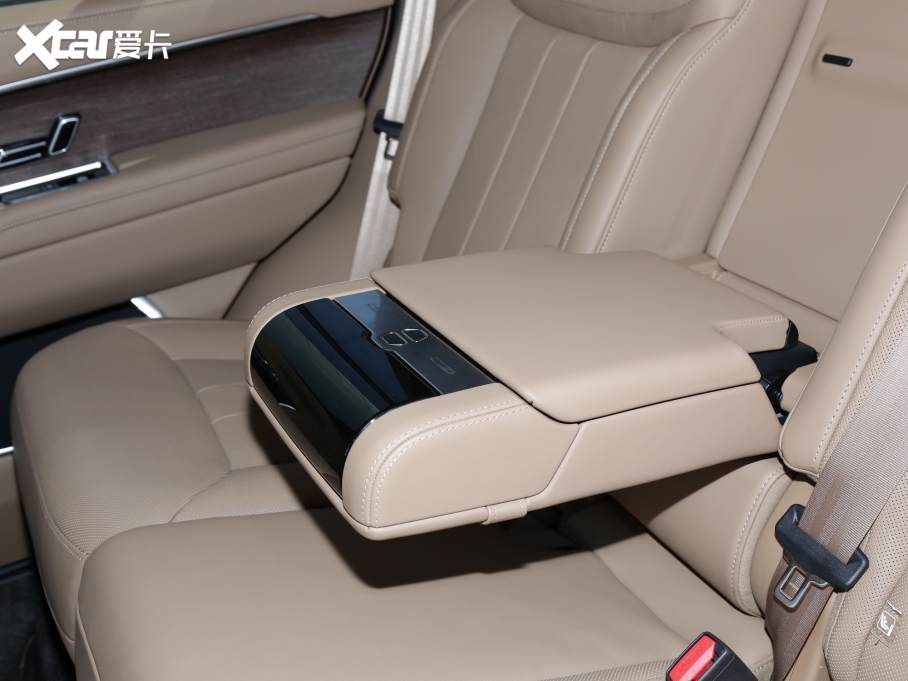 2023��� 3.0 L6 400PS ʢ�����L��