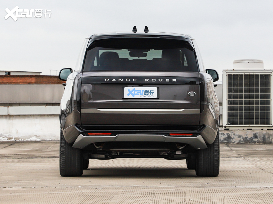 2023 3.0 L6 400PS ʢL