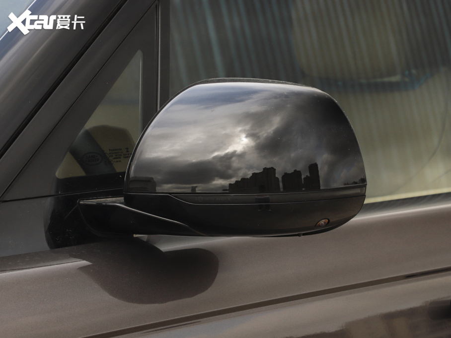 2023 3.0 L6 400PS ʢL