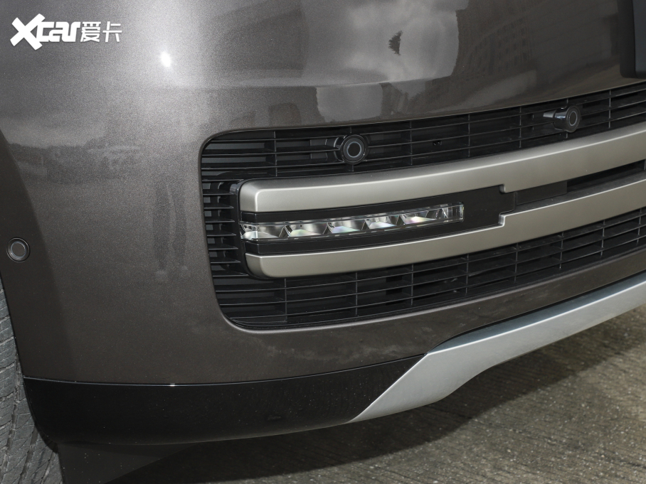 2023 3.0 L6 400PS ʢL