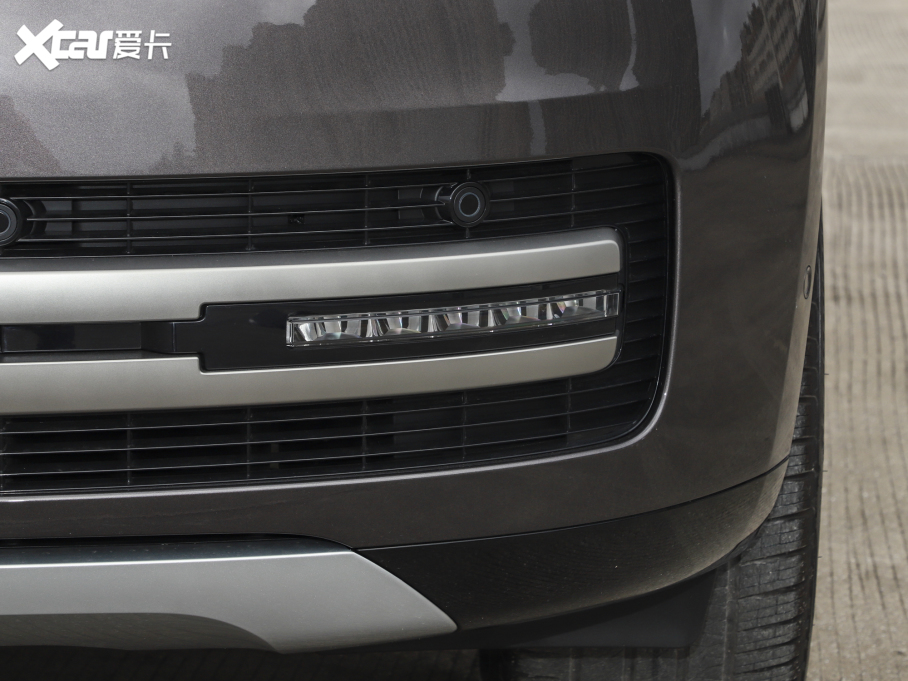 2023 3.0 L6 400PS ʢL