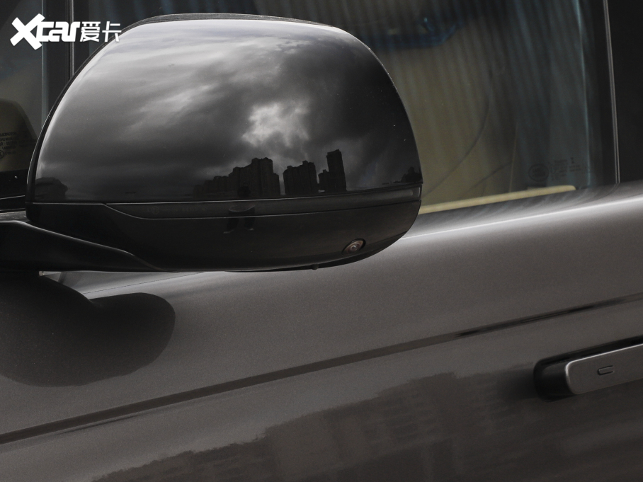 2023 3.0 L6 400PS ʢL