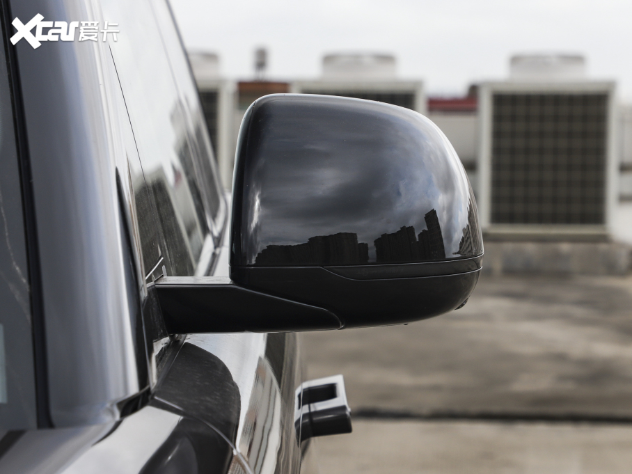 2023 3.0 L6 400PS ʢL(zhng)