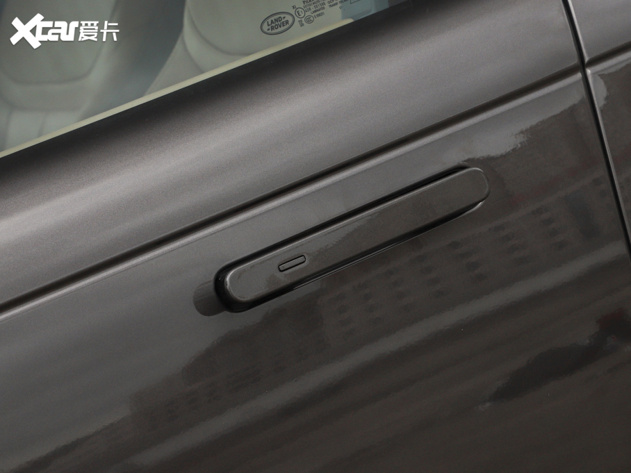 2023 3.0 L6 400PS ʢL(zhng)