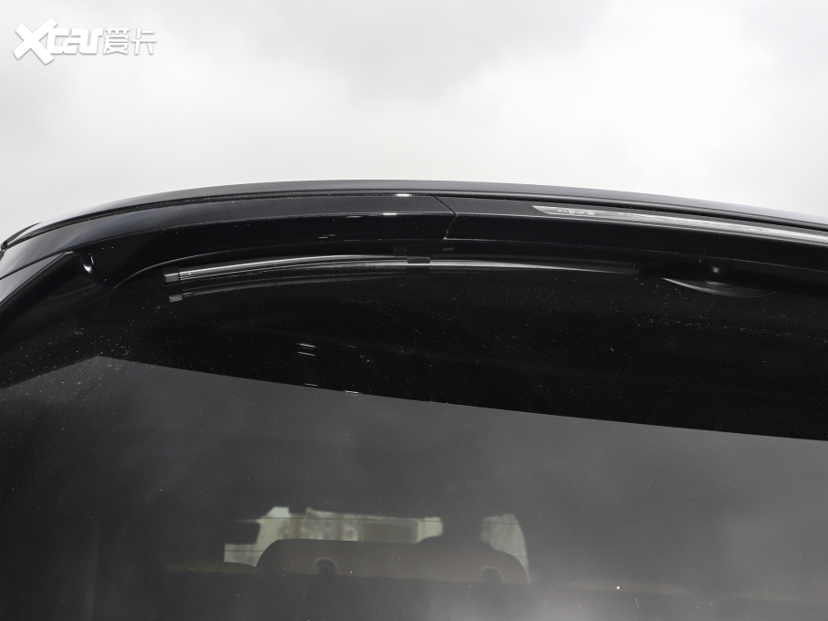 2023 3.0 L6 400PS ʢL