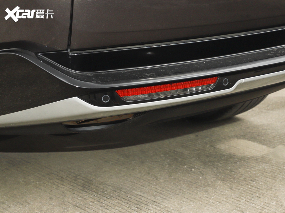 2023 3.0 L6 400PS ʢL