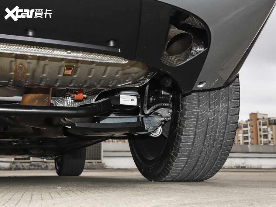 2023 3.0 L6 400PS ʢL