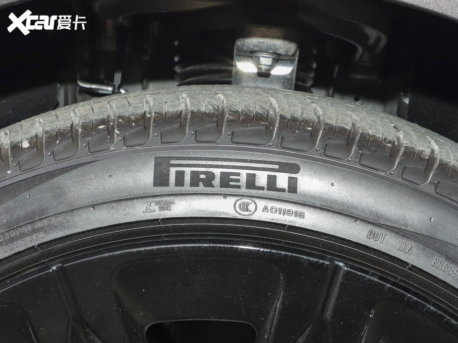 2023 3.0 L6 400PS ʢL