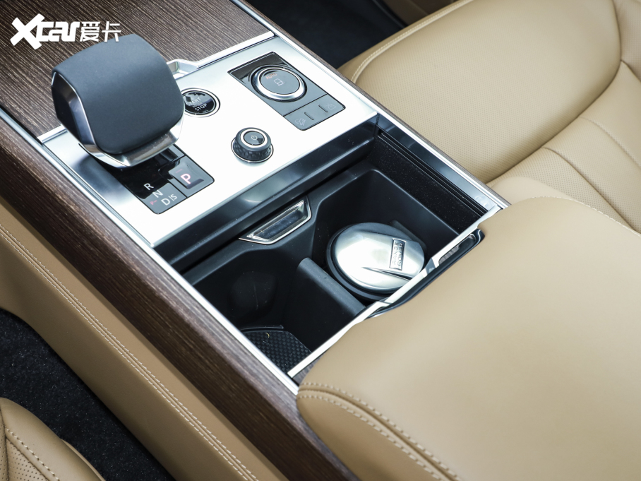 2023 3.0 L6 400PS ʢL