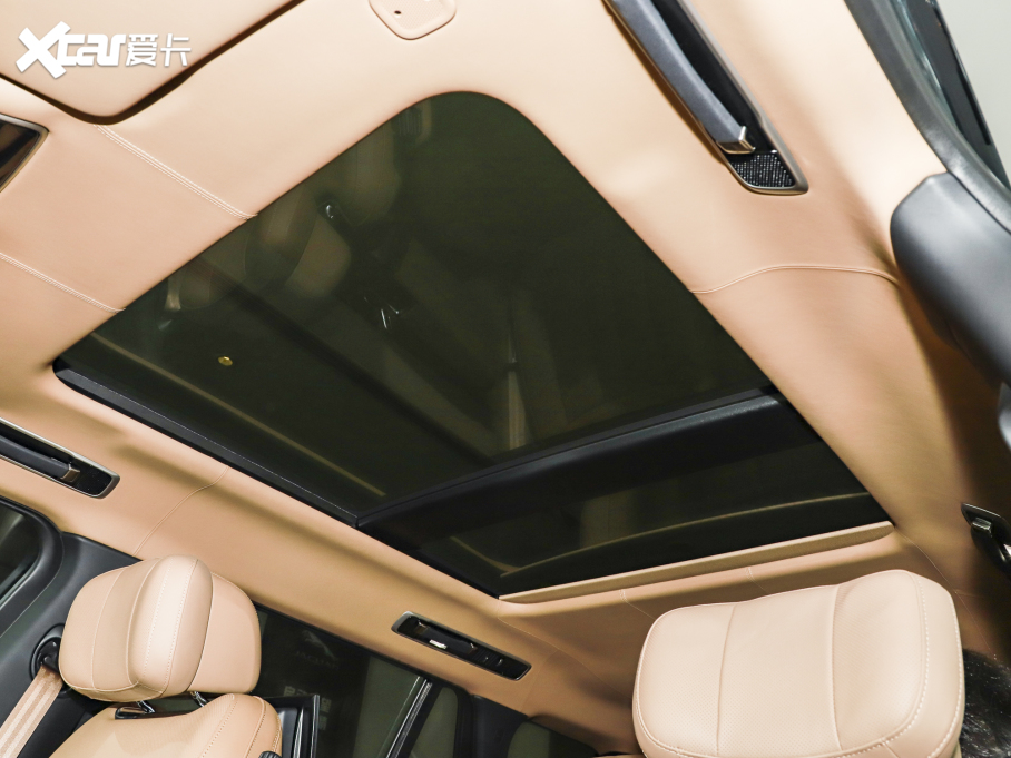 2023 3.0 L6 400PS ䷶L