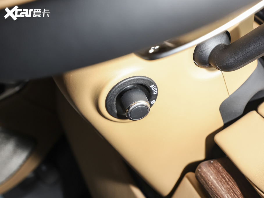 2023 3.0 L6 400PS ䷶L