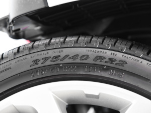 20223.0 L6 400PS L ݆̥ߴ