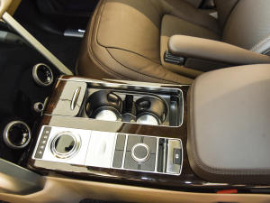 20223.0 L6 400PS L(jng) ǰű