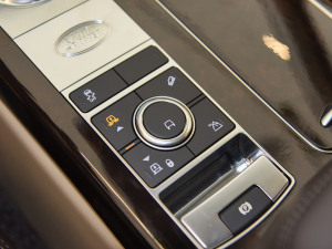 20223.0 L6 400PS L п؅^