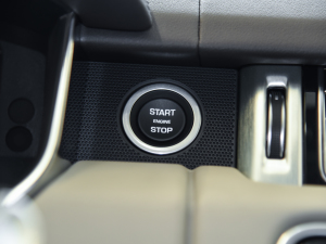 20223.0 L6 400PS L п؅^