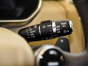 20223.0 L6 400PS L п؅^